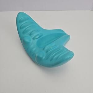 Cervical Spine Massage Pillow Gravity Shiatsu Neck Stretch Massage Pillow Home